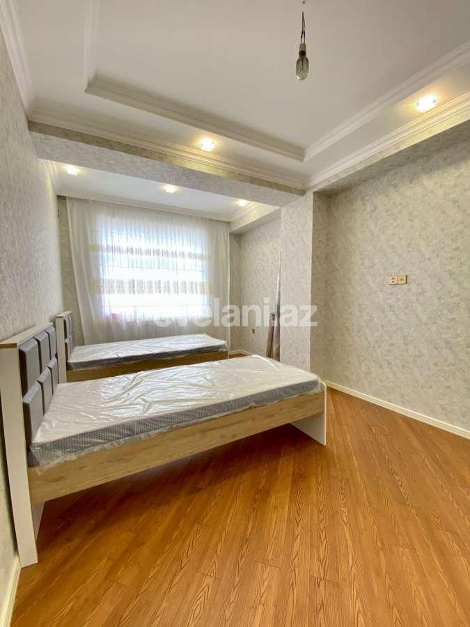 Satılır, yeni tikili, 3 otaqlı, 135 m², Bakı, Binəqədi r, 8-ci mikrorayon q, Azadlıq prospekti m.