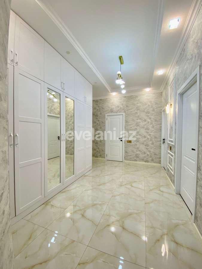 Satılır, yeni tikili, 3 otaqlı, 135 m², Bakı, Binəqədi r, 8-ci mikrorayon q, Azadlıq prospekti m.