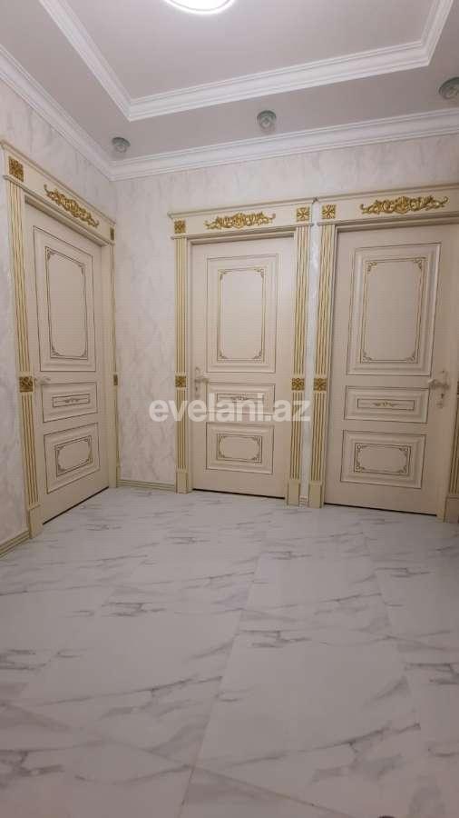 Satılır, köhnə tikili, 4 otaqlı, 110 m², Bakı, Binəqədi r, Azadlıq prospekti m.