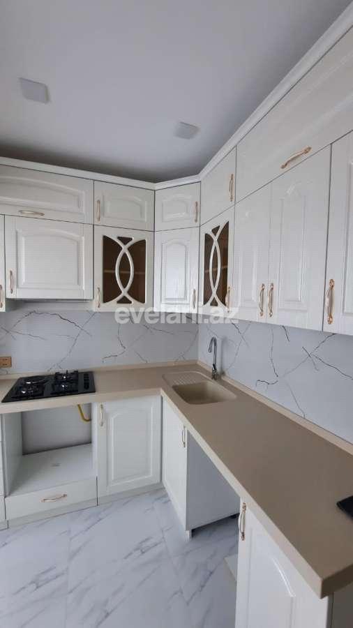 Satılır, köhnə tikili, 4 otaqlı, 110 m², Bakı, Binəqədi r, Azadlıq prospekti m.