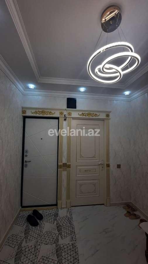 Satılır, köhnə tikili, 4 otaqlı, 110 m², Bakı, Binəqədi r, Azadlıq prospekti m.