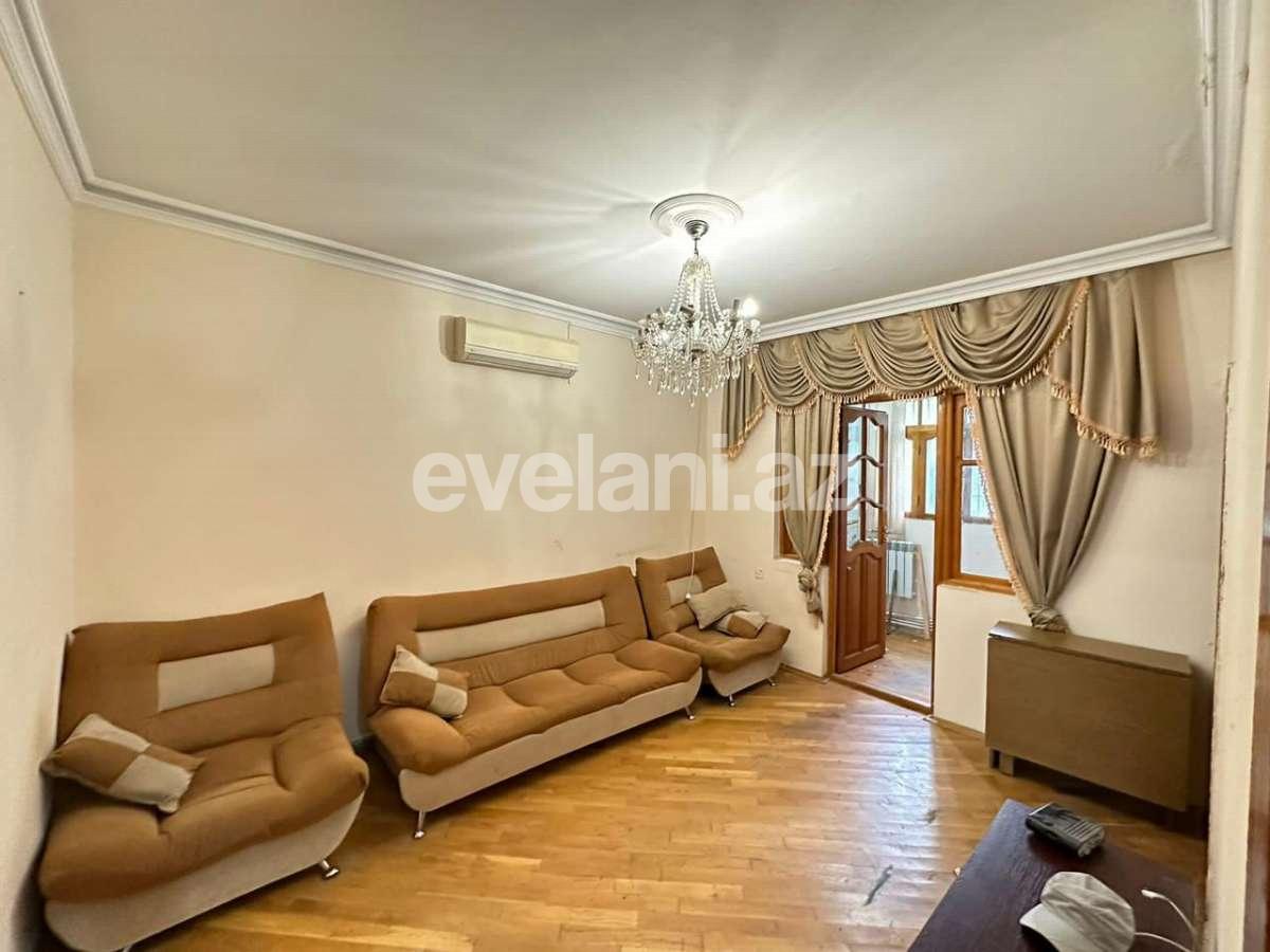 Satılır, köhnə tikili, 3 otaqlı, 40 m², Bakı, Nəsimi r, 5-ci mikrorayon q, Memar Əcəmi m.