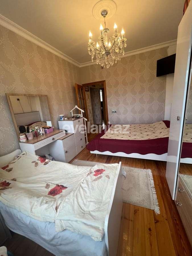 Satılır, köhnə tikili, 3 otaqlı, 65 m², Bakı, Xətai r, Həzi Aslanov m.