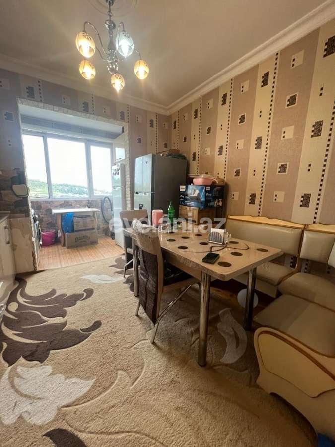 Satılır, köhnə tikili, 3 otaqlı, 65 m², Bakı, Xətai r, Həzi Aslanov m.
