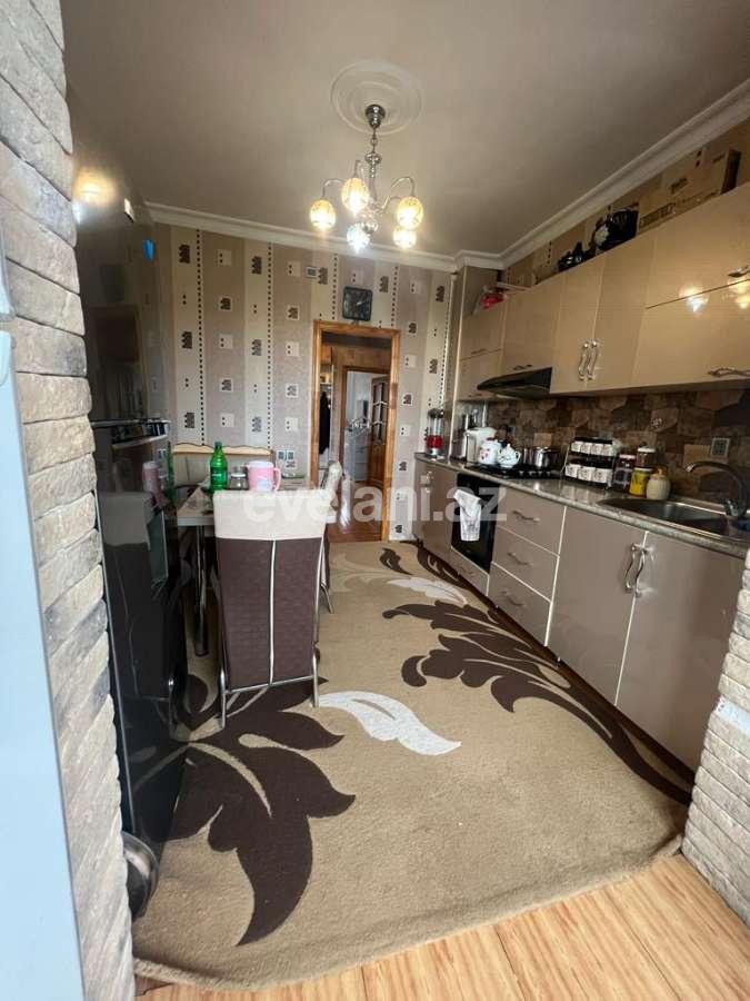 Satılır, köhnə tikili, 3 otaqlı, 65 m², Bakı, Xətai r, Həzi Aslanov m.