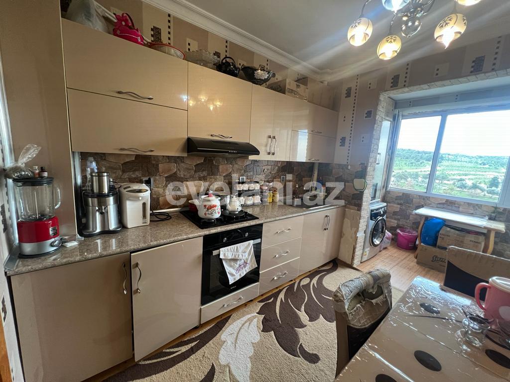 Satılır, köhnə tikili, 3 otaqlı, 65 m², Bakı, Xətai r, Həzi Aslanov m.