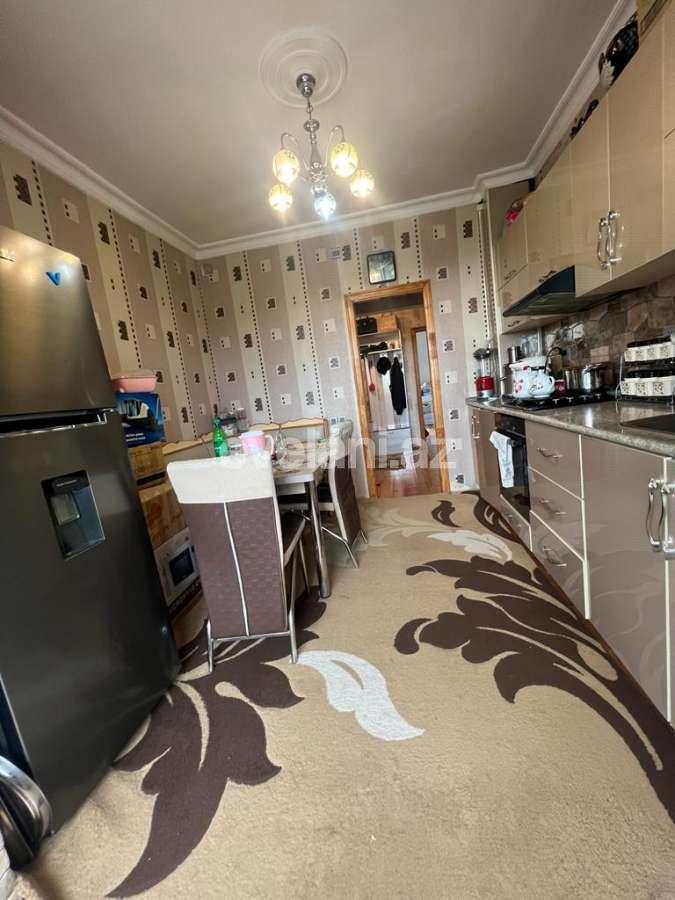 Satılır, köhnə tikili, 3 otaqlı, 65 m², Bakı, Xətai r, Həzi Aslanov m.