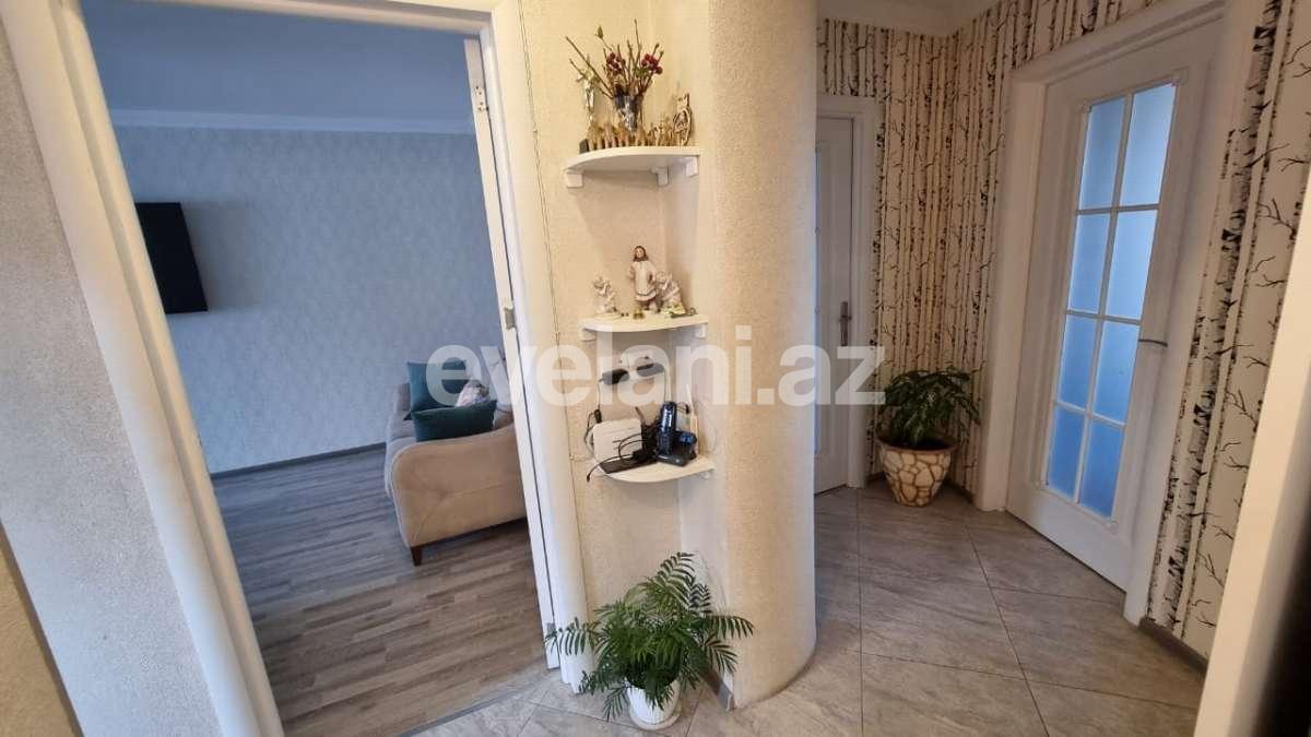 Satılır, köhnə tikili, 3 otaqlı, 70 m², Bakı, Nizami r, Neftçilər m.