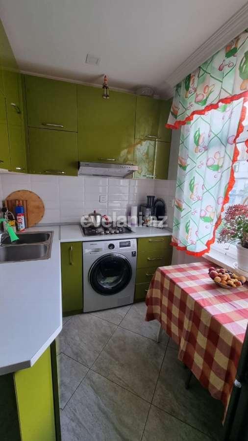 Satılır, köhnə tikili, 3 otaqlı, 70 m², Bakı, Nizami r, Neftçilər m.
