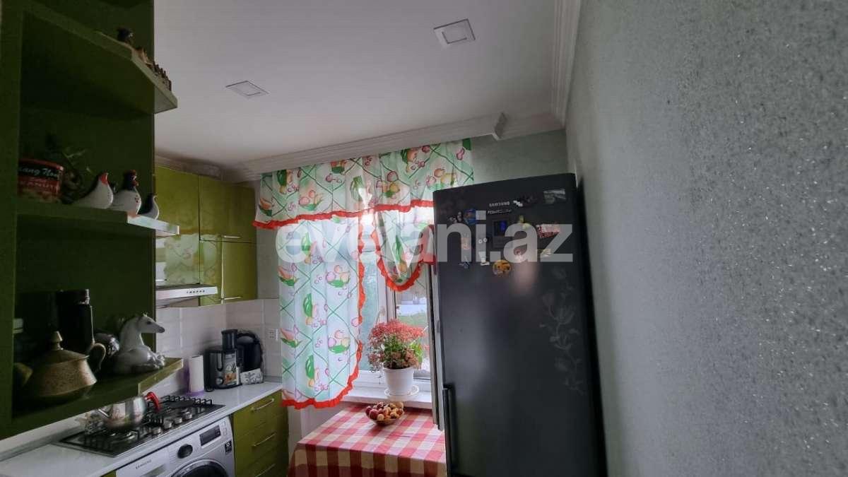 Satılır, köhnə tikili, 3 otaqlı, 70 m², Bakı, Nizami r, Neftçilər m.