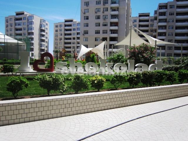 Satılır, yeni tikili, 4 otaqlı, 213 m², Bakı, Yasamal r, Elmlər Akademiyası m.