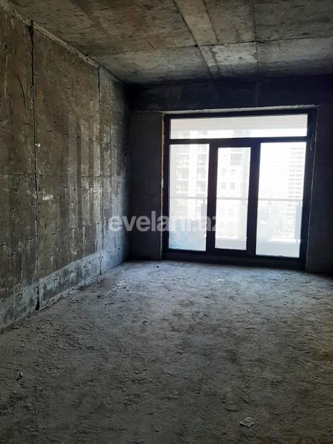 Satılır, yeni tikili, 4 otaqlı, 255 m², Bakı, Yasamal r, Elmlər Akademiyası m.