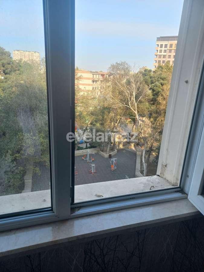 Kirayə verilir, köhnə tikili, 2 otaqlı, 50 m², Bakı, Nəsimi r, 2-ci mikrorayon q, Memar Əcəmi m.