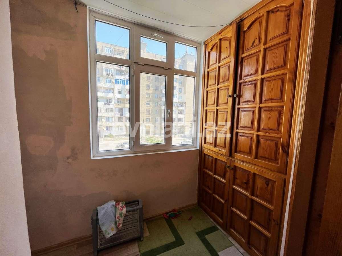 Satılır, köhnə tikili, 3 otaqlı, 65 m², Bakı, Binəqədi r, Azadlıq prospekti m.