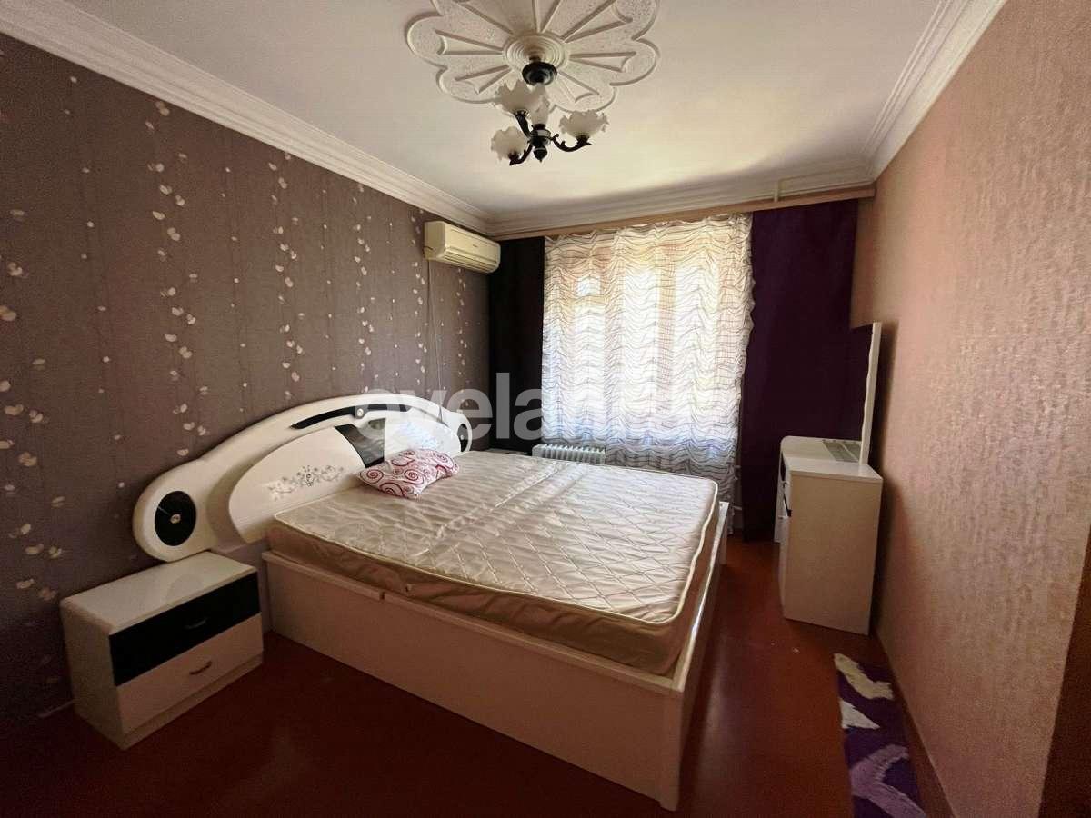 Satılır, köhnə tikili, 3 otaqlı, 65 m², Bakı, Binəqədi r, Azadlıq prospekti m.