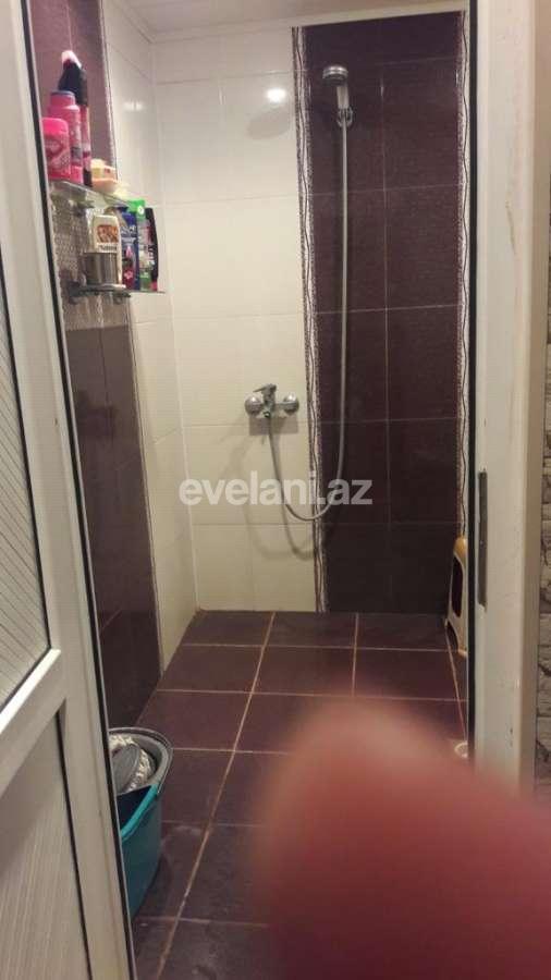 Satılır, köhnə tikili, 3 otaqlı, 70 m², Bakı, Nəsimi r, 1-ci mikrorayon q, 20 yanvar m.