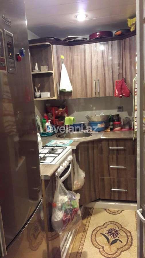 Satılır, köhnə tikili, 3 otaqlı, 70 m², Bakı, Nəsimi r, 1-ci mikrorayon q, 20 yanvar m.