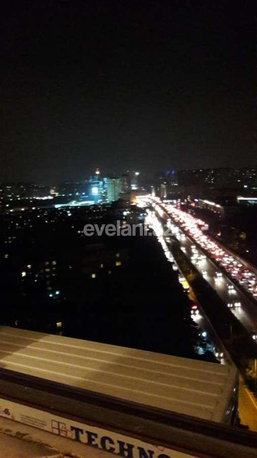 Satılır, köhnə tikili, 3 otaqlı, 70 m², Bakı, Nəsimi r, 1-ci mikrorayon q, 20 yanvar m.