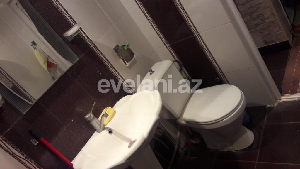 Satılır, köhnə tikili, 3 otaqlı, 70 m², Bakı, Nəsimi r, 1-ci mikrorayon q, 20 yanvar m.