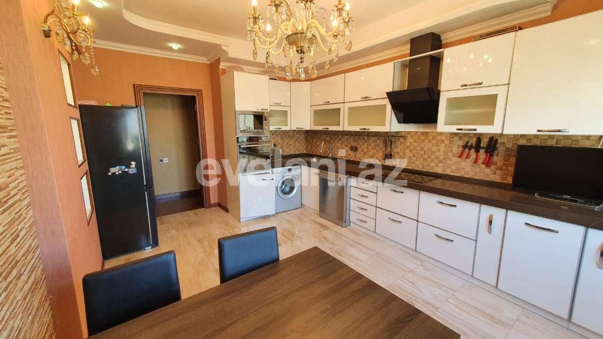 Rent, new building, 3 room, 136 m², Baku, Yasamal r, Inshaatchilar m.