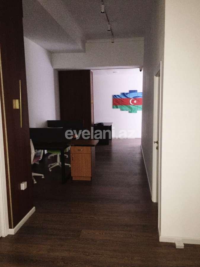 Kirayə verilir, ofis, 4 otaqlı, 130 m², Bakı, Xətai r, Elmlər Akademiyası m.