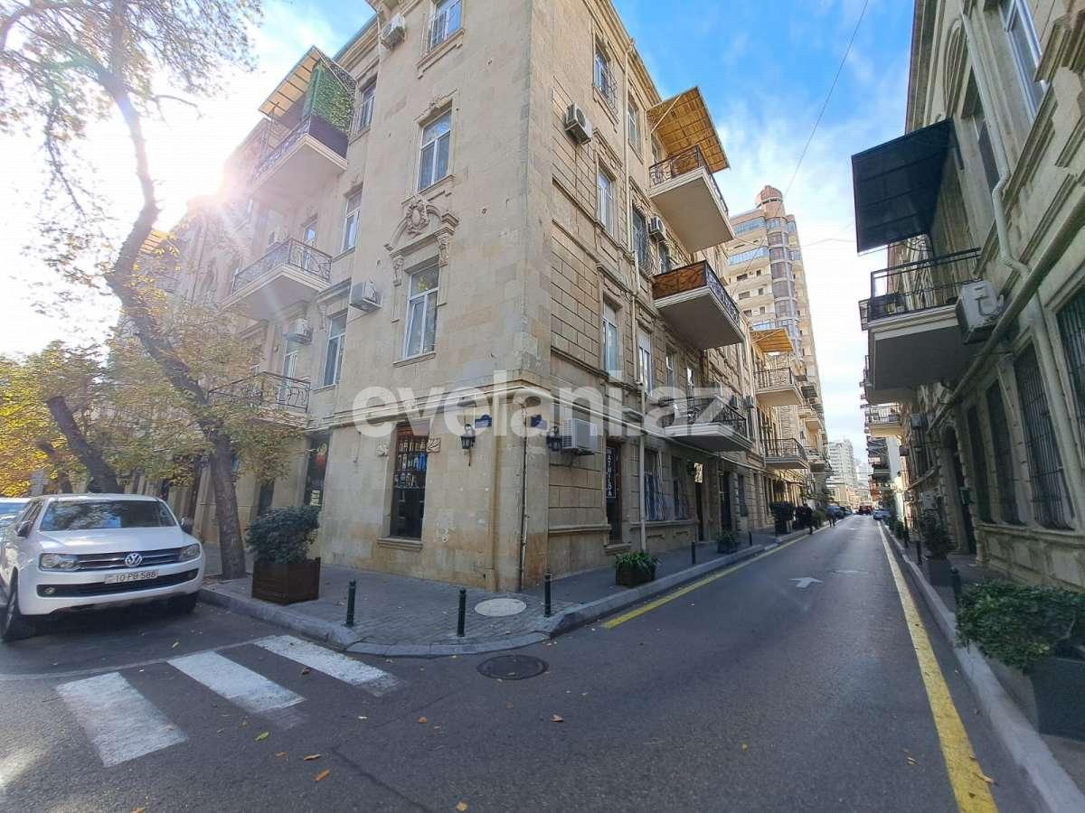 Kirayə verilir, ofis, 2 otaqlı, 70 m², Bakı, Səbail r, Sahil m.