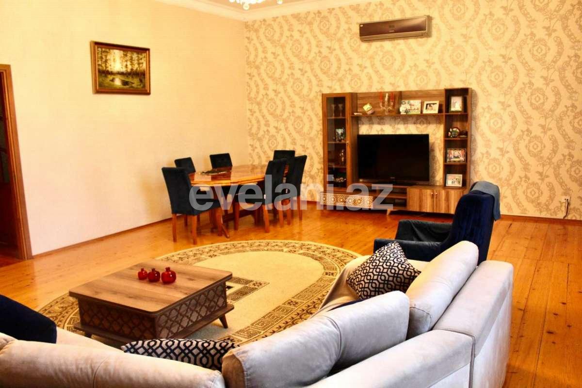 Satılır, həyət evi / bağ, 6 otaqlı, 420 m², Bakı, Xətai r, Əhmədli q, Xalqlar Dostluğu m.