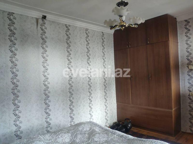 Satılır, köhnə tikili, 3 otaqlı, 60 m², Bakı, Nizami r, 8-ci kilometr q, Neftçilər m.