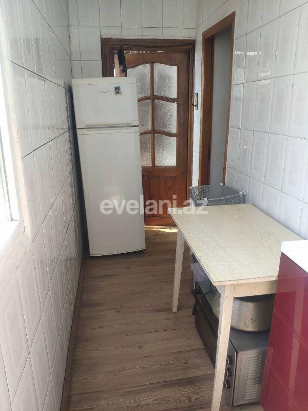 Satılır, köhnə tikili, 3 otaqlı, 60 m², Bakı, Nizami r, 8-ci kilometr q, Neftçilər m.