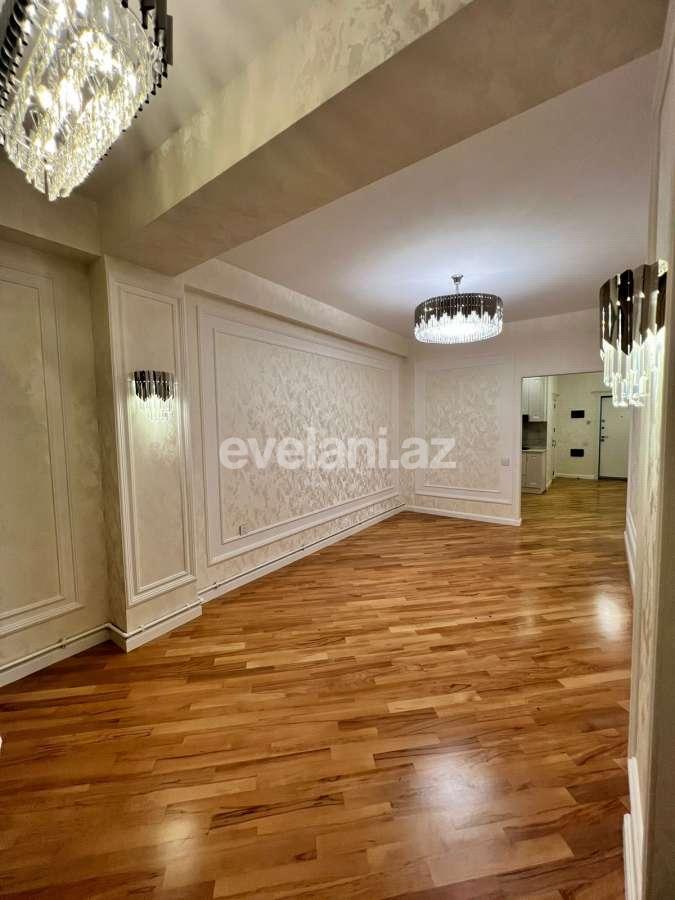 Satılır, yeni tikili, 2 otaqlı, 70 m², Bakı, Nizami r, Qara Qarayev m.