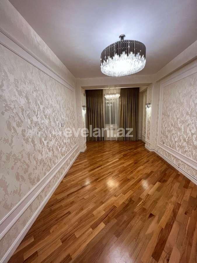 Satılır, yeni tikili, 2 otaqlı, 70 m², Bakı, Nizami r, Qara Qarayev m.