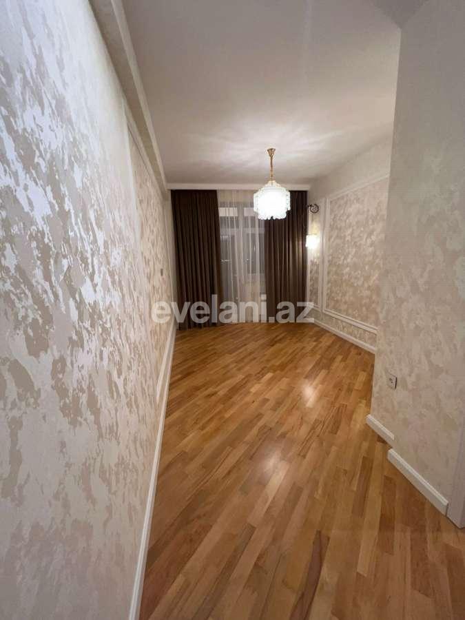 Satılır, yeni tikili, 2 otaqlı, 70 m², Bakı, Nizami r, Qara Qarayev m.