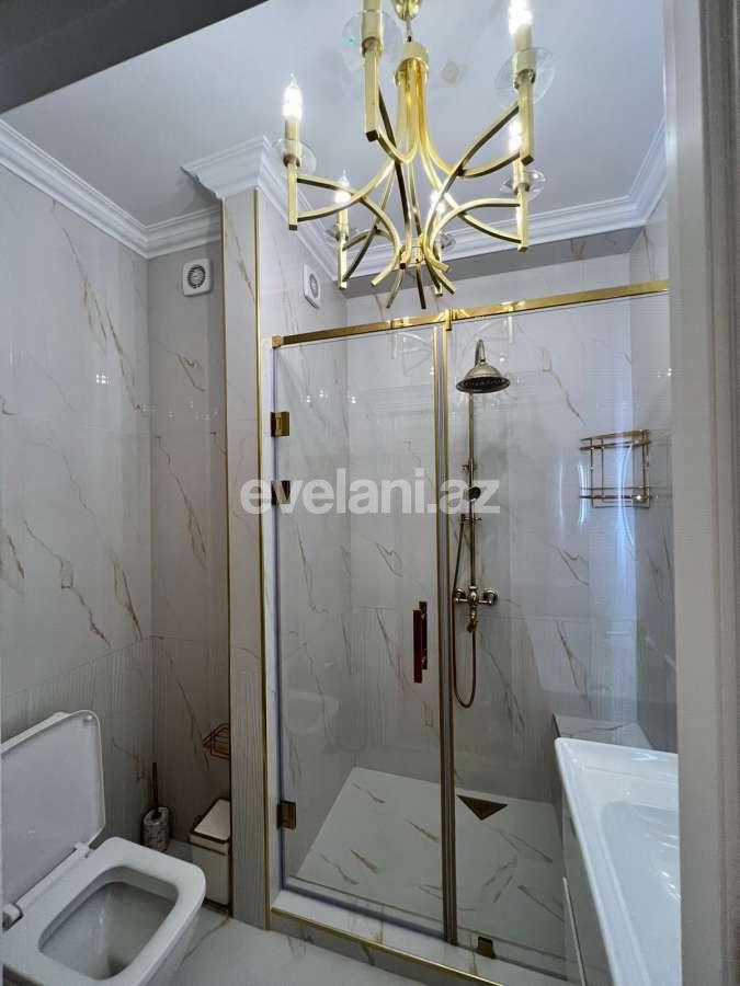 Satılır, yeni tikili, 2 otaqlı, 70 m², Bakı, Nizami r, Qara Qarayev m.