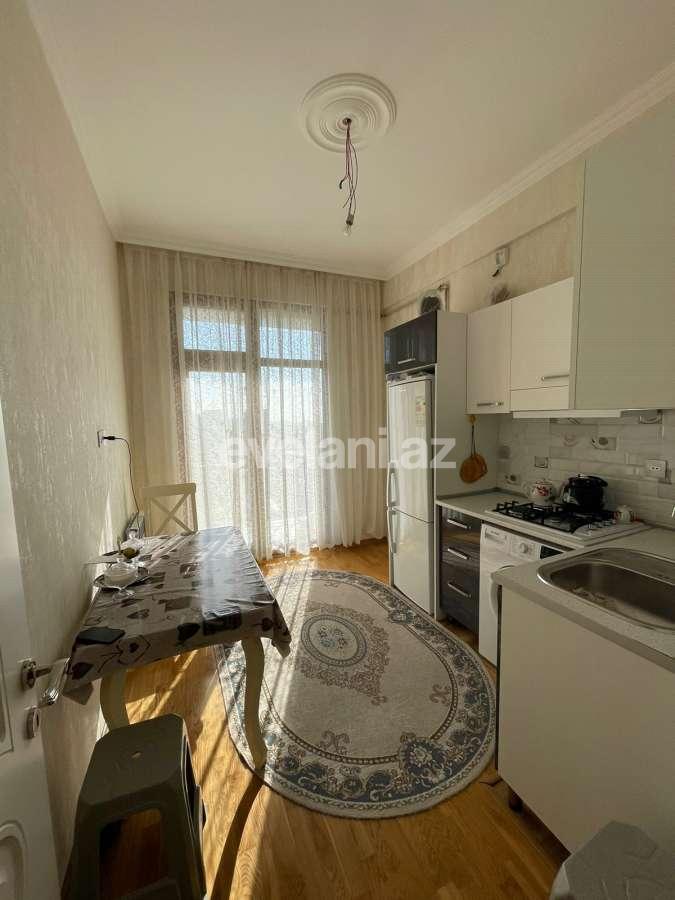 Satılır, yeni tikili, 3 otaqlı, 65 m², Bakı, Nizami r, Qara Qarayev m.