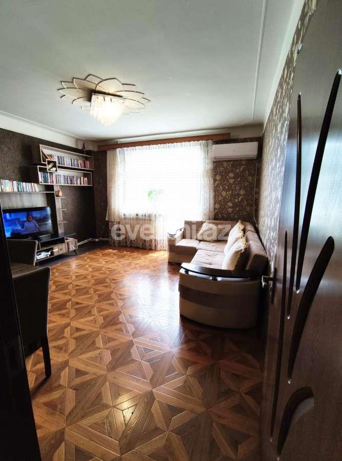 Satılır, köhnə tikili, 3 otaqlı, 70 m², Bakı, Yasamal r, Nizami m.