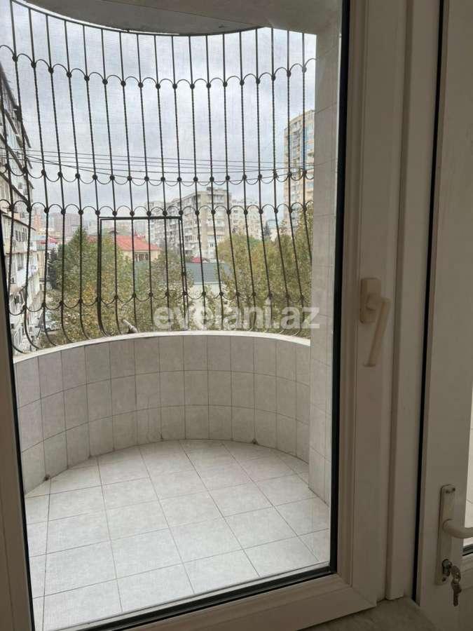 Kirayə verilir, yeni tikili, 3 otaqlı, 135 m², Bakı, Binəqədi r, 8-ci mikrorayon q, Azadlıq prospekti m.