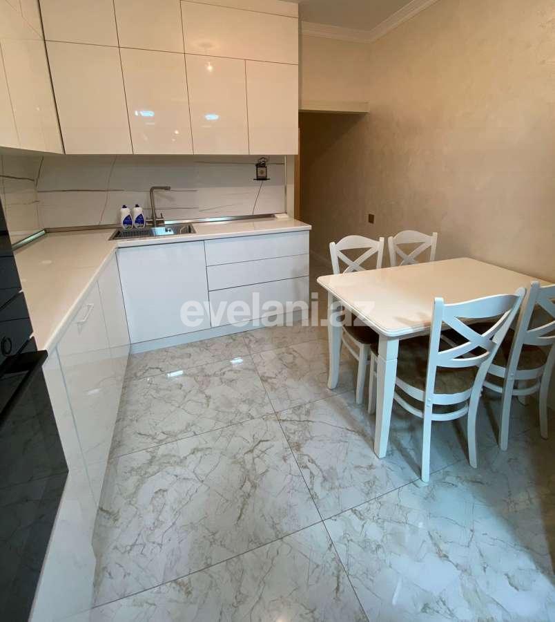 Satılır, köhnə tikili, 4 otaqlı, 106 m², Bakı, Xətai r, Əhmədli q, Xalqlar Dostluğu m.