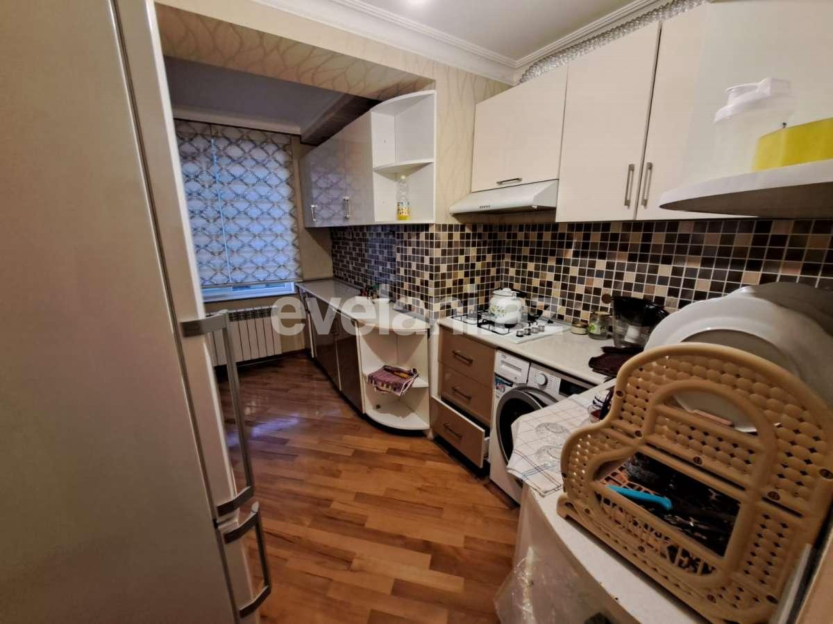 Kirayə verilir, köhnə tikili, 2 otaqlı, 70 m², Bakı, Nəsimi r, 28 may m.