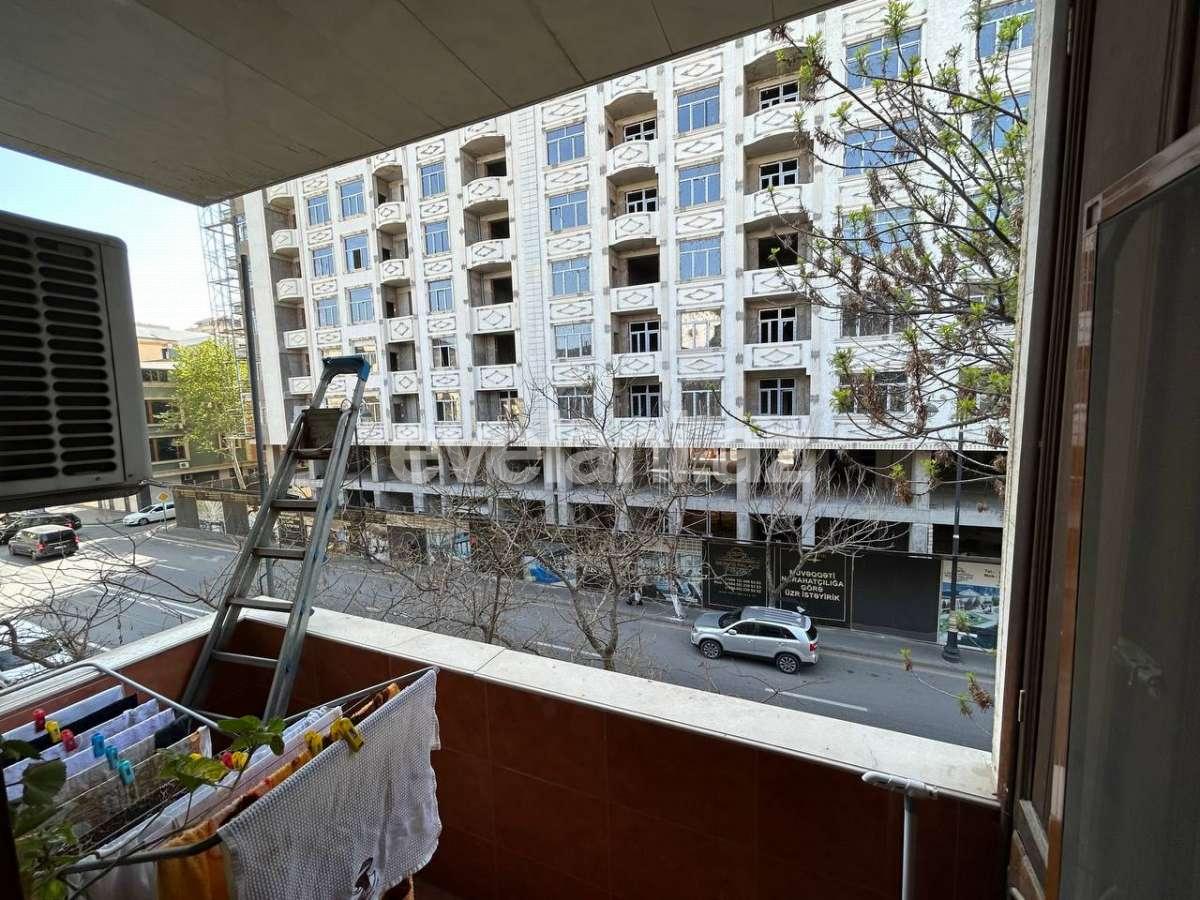 Satılır, köhnə tikili, 3 otaqlı, 110 m², Bakı, Nəsimi r, 28 may m.