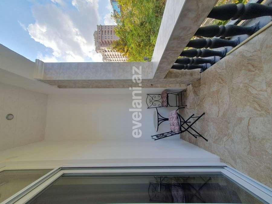 Rent, old building, 3 room, 120 m², Baku, Sabail r, Sahil m.