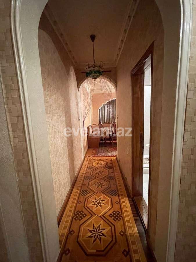 Продаётся, вторичка, 4-комнаты, 110 m², Баку, Насиминский r, 3-й микрорайон p, Мемар Аджеми m.