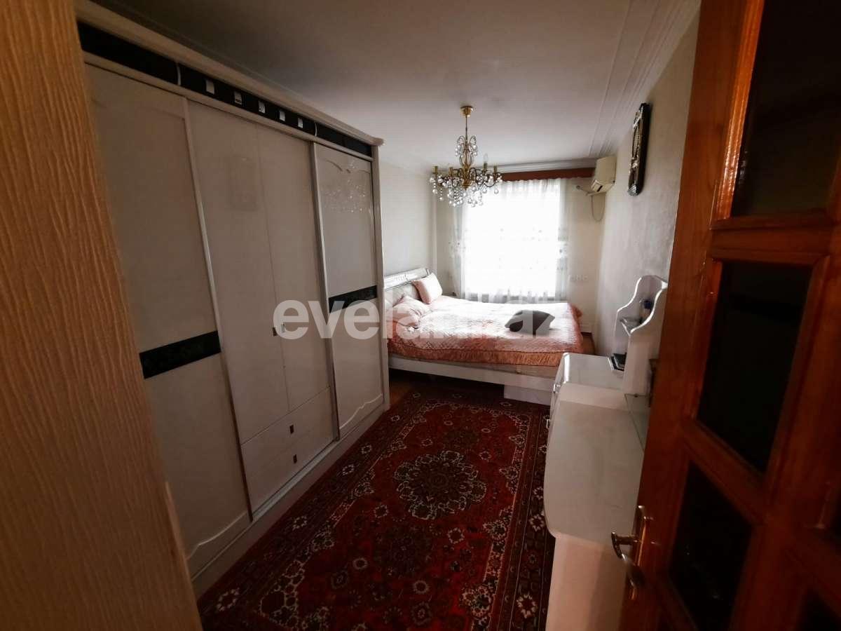 Rent, old building, 4 room, 150 m², Baku, Yasamal r, Inshaatchilar m.