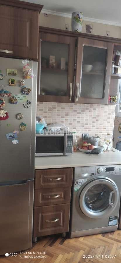 Сдаётся, вторичка, 3-комнаты, 90 m², Баку, Ясамальский r, Элмляр Академиясы m.