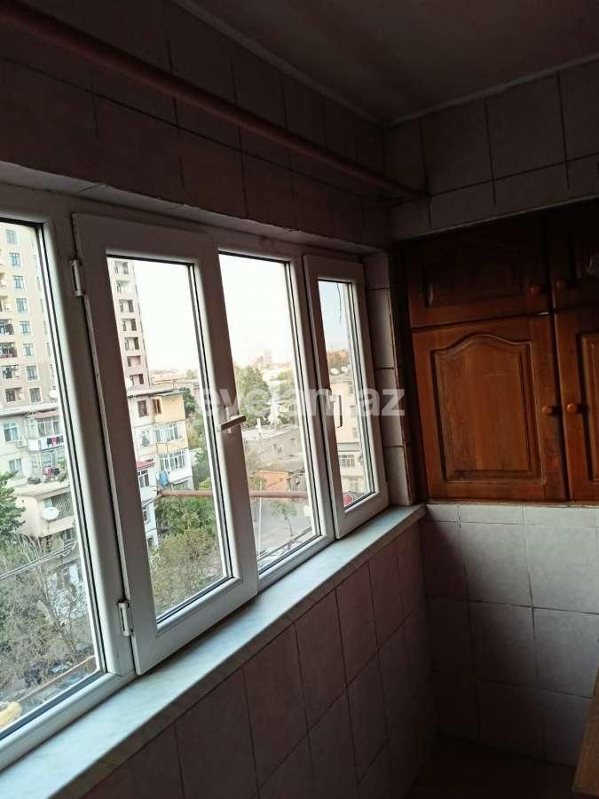 Satılır, köhnə tikili, 2 otaqlı, 65 m², Bakı, Nərimanov r, Gənclik m.