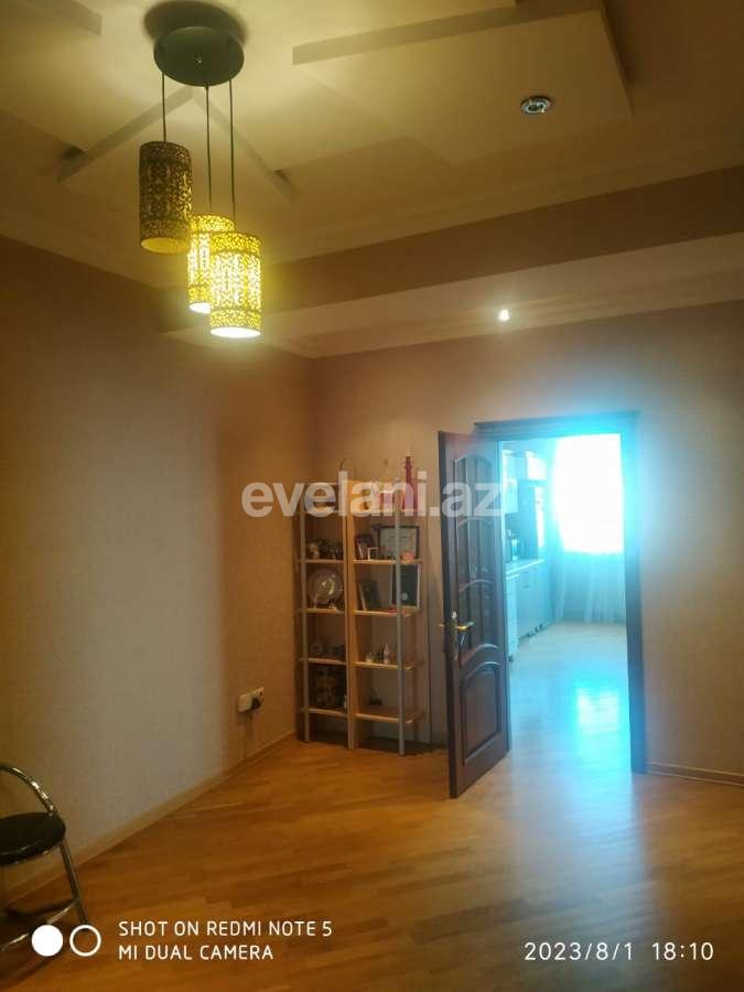 Satılır, yeni tikili, 3 otaqlı, 120 m², Bakı, Binəqədi r, 7-ci mikrorayon q, Azadlıq prospekti m.