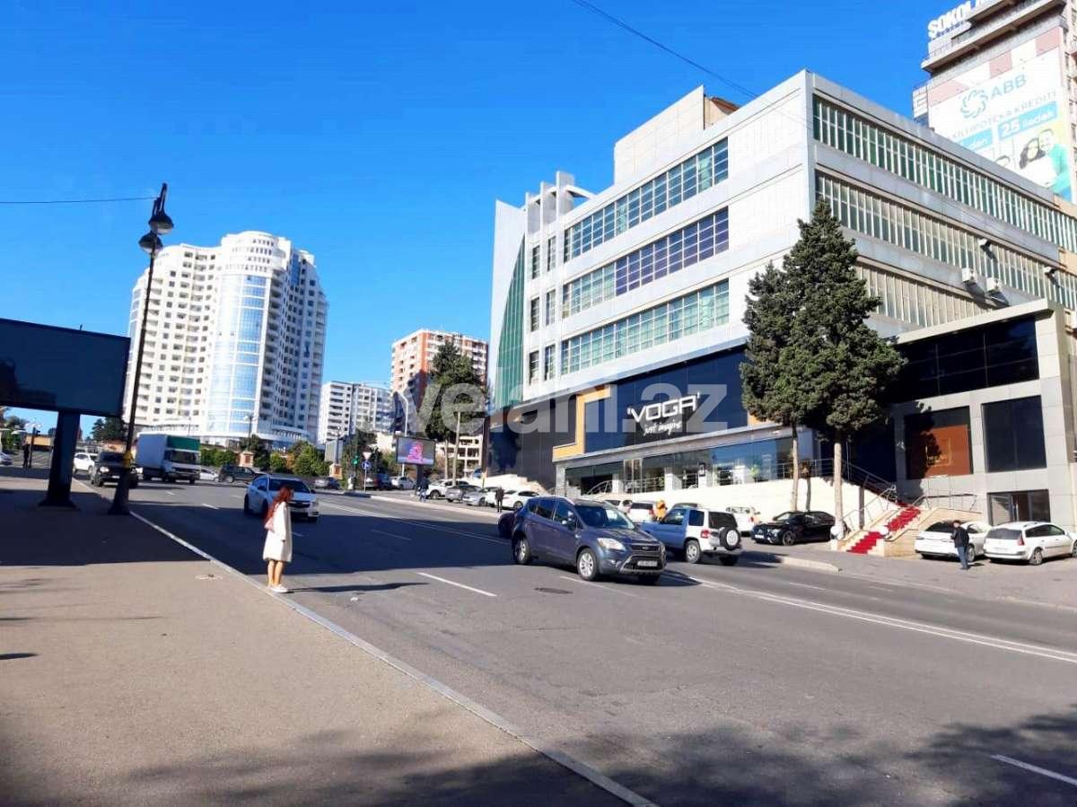 Sale, old building, 3 room, 70 m², Baku, Yasamal r, Elmlar Akademiyası m.