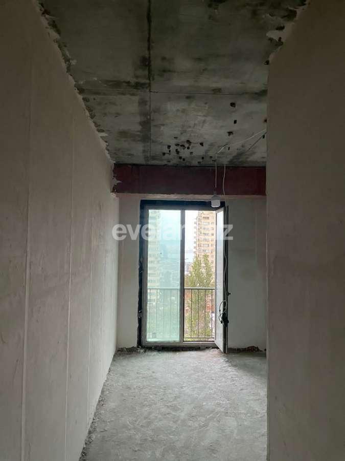 Satılır, yeni tikili, 3 otaqlı, 112 m², Bakı, Yasamal r, Elmlər Akademiyası m.