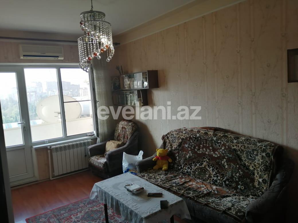 Sale, old building, 4 room, 95 m², Baku, Binagadi r, 8-th microdistrict d, Azadlig prospekti m.