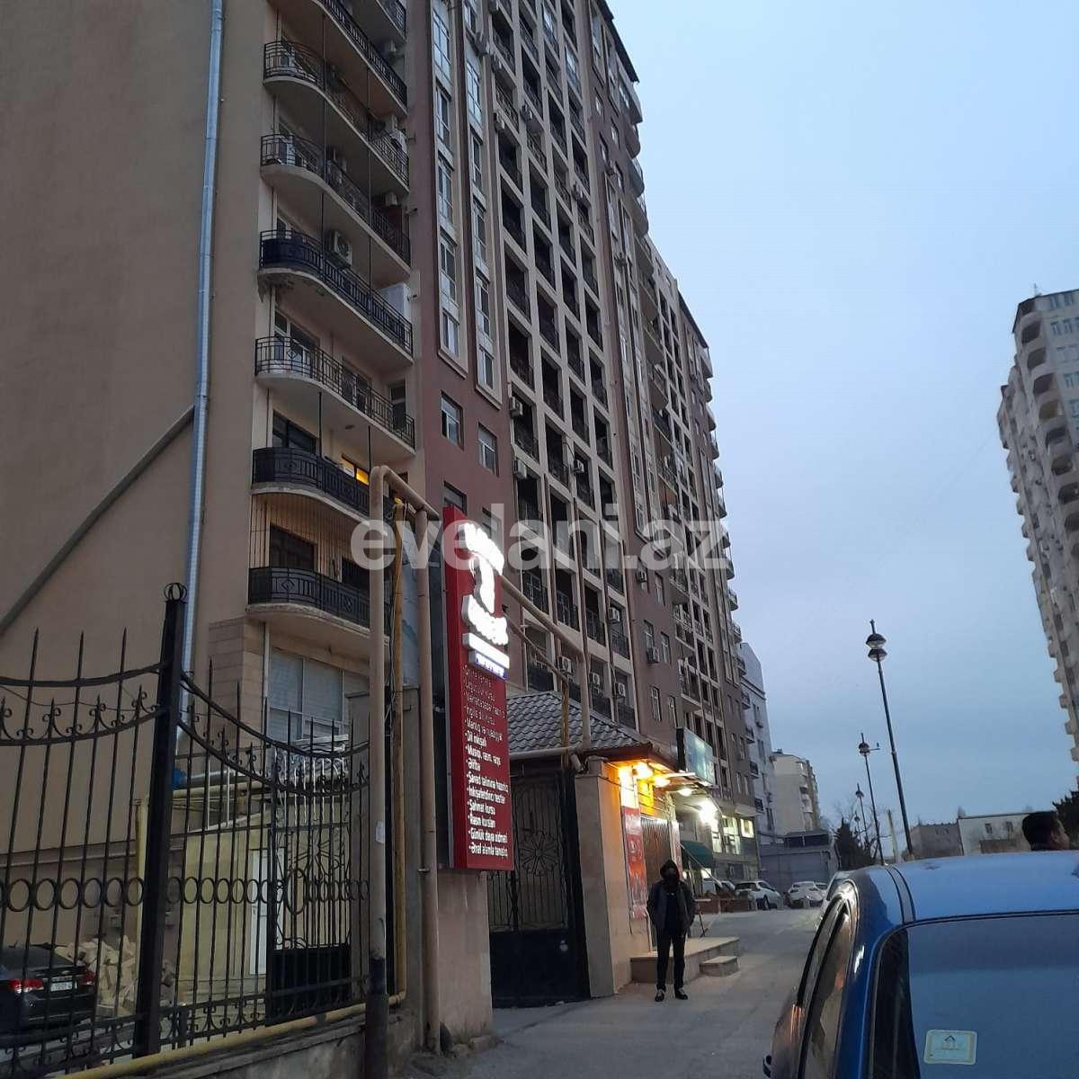 Satılır, yeni tikili, 4 otaqlı, 180 m², Bakı, Yasamal r, İnşaatçılar m.