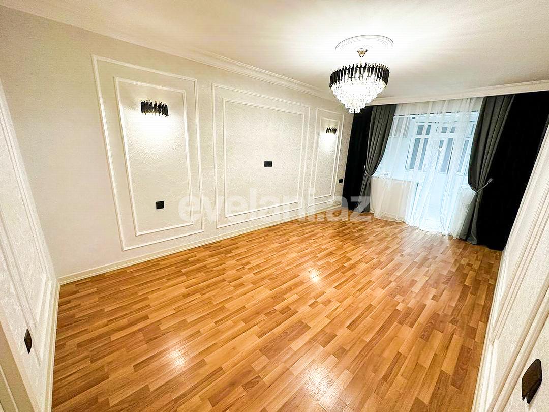 Satılır, köhnə tikili, 3 otaqlı, 50 m², Bakı, Nizami r, 8-ci kilometr q, Xalqlar Dostluğu m.